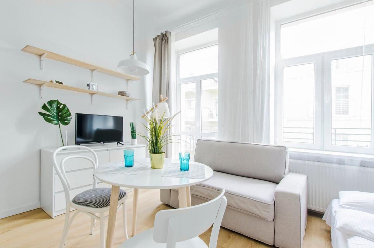 Cozy Apartments On Sierpnia Street Lodz  Exterior photo