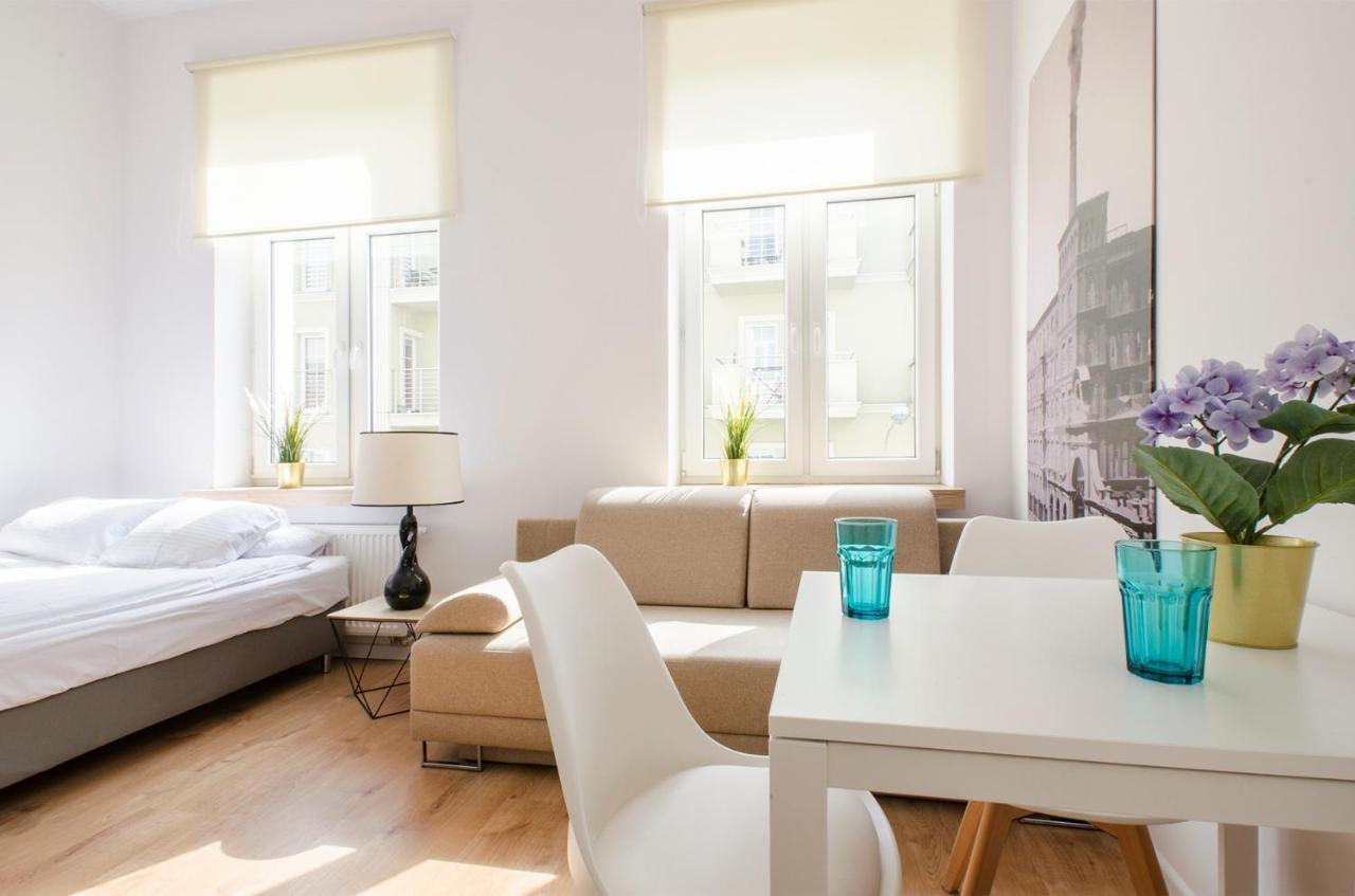 Cozy Apartments On Sierpnia Street Lodz  Exterior photo