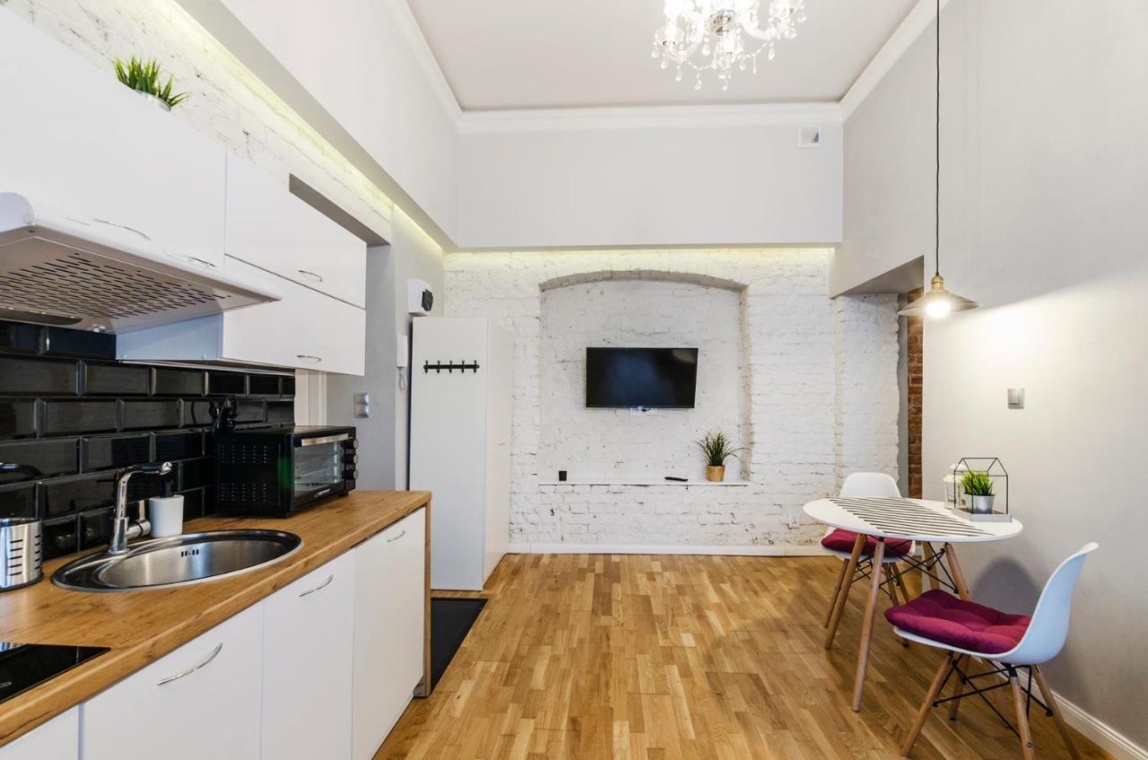 Cozy Apartments On Sierpnia Street Lodz  Exterior photo