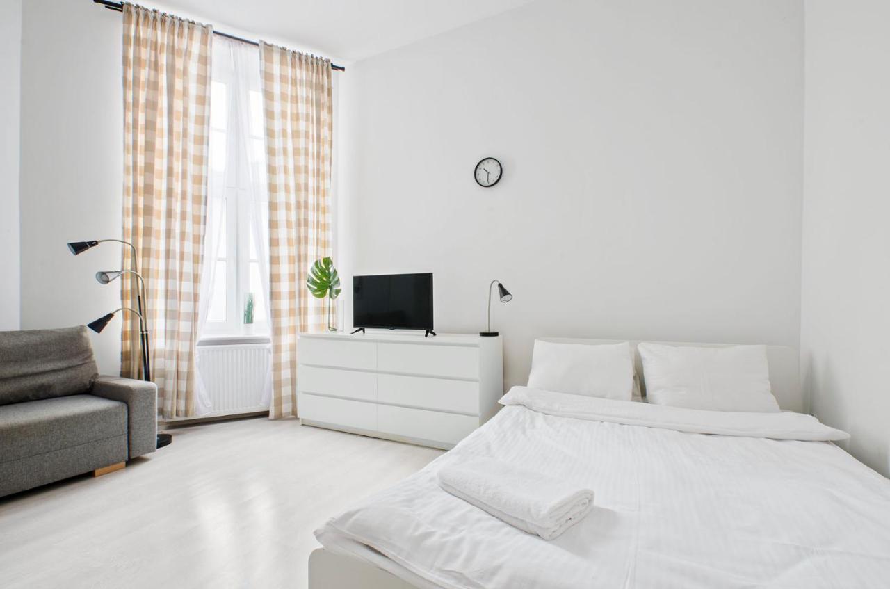 Cozy Apartments On Sierpnia Street Lodz  Exterior photo