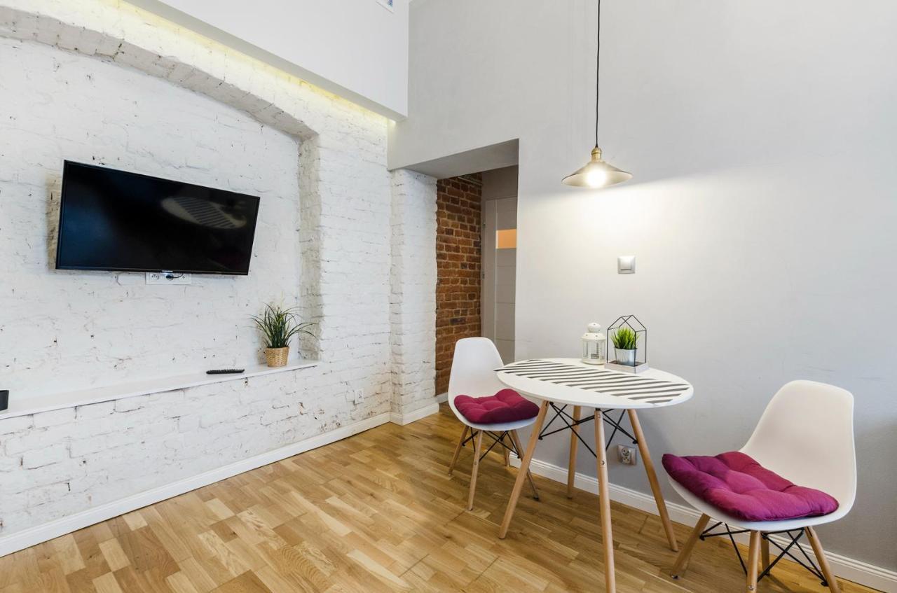 Cozy Apartments On Sierpnia Street Lodz  Exterior photo