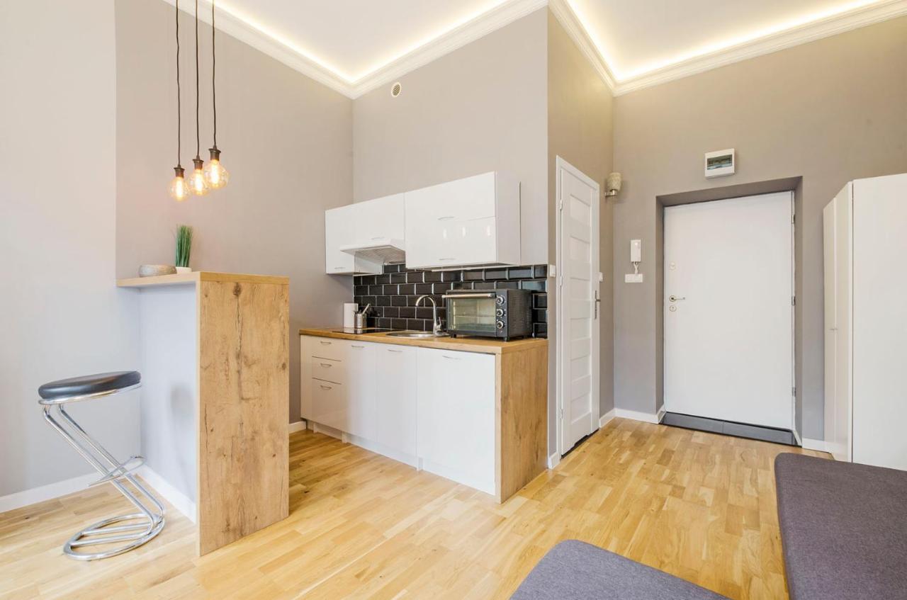 Cozy Apartments On Sierpnia Street Lodz  Exterior photo